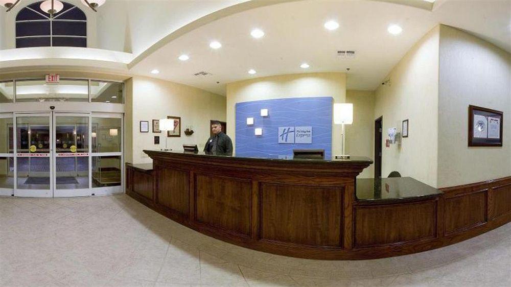 Holiday Inn Express Hotel And Suites Weslaco, An Ihg Hotel Екстер'єр фото